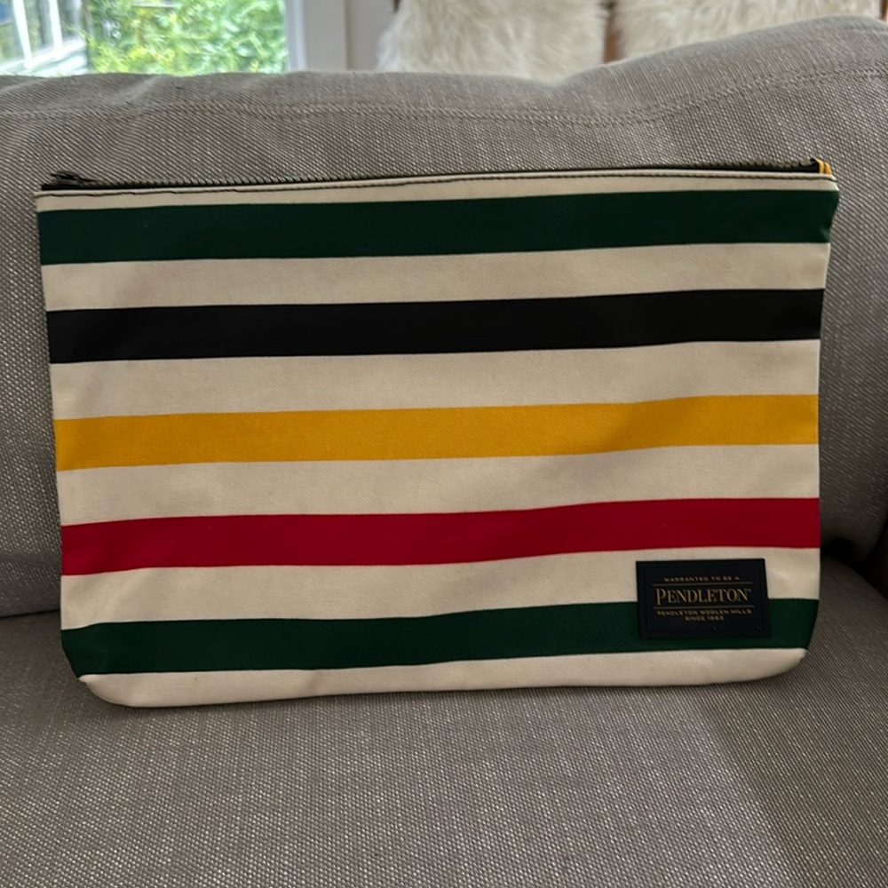 Pendleton large zip clutch